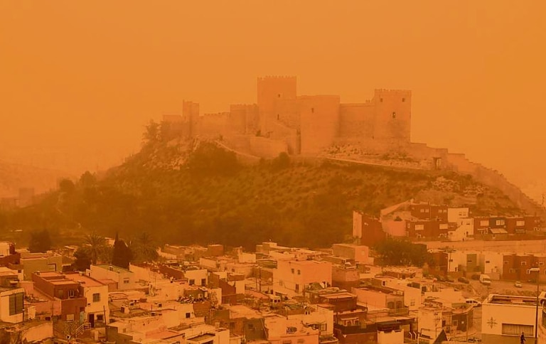 Qué es la 'lluvia de sangre' que podría afectar a España en los próximos días