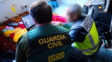 El peligroso hacker que robó a la Guardia Civil todos sus datos: un chaval de 18 años que estudia informática