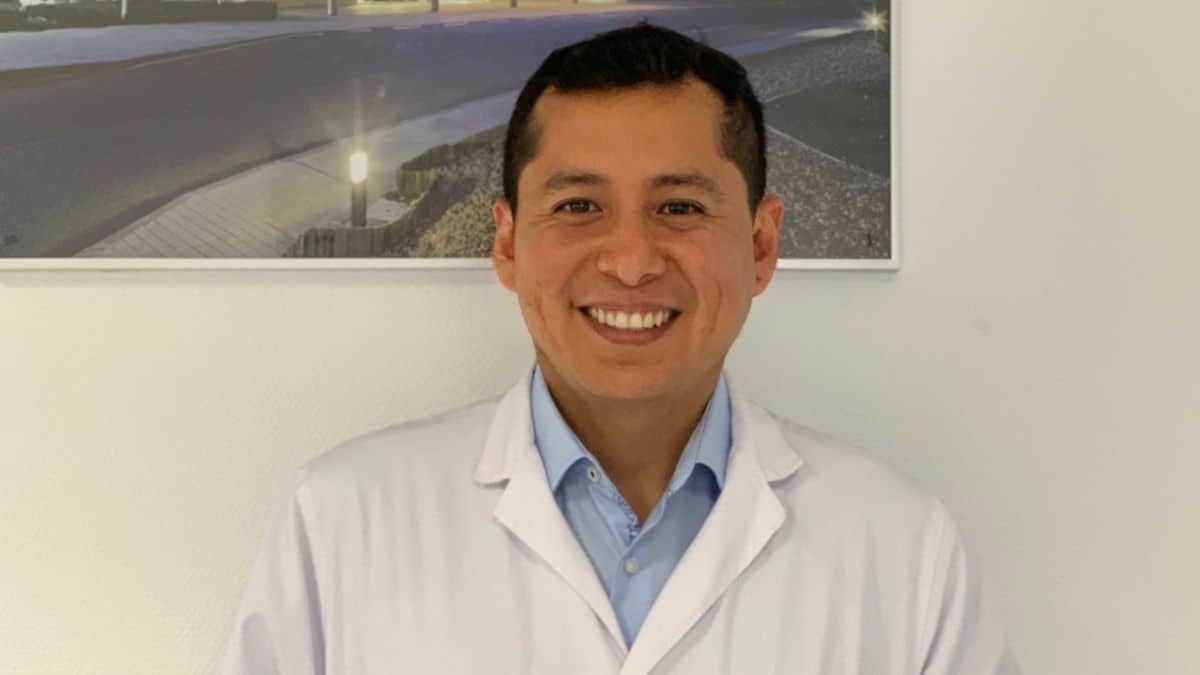 El doctor Anthony Vizarreta