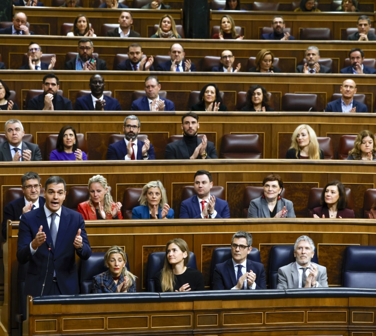 Sánchez defiende ante Feijóo el alza del SMI pero no alude a su tributación: "Si tenemos este debate es porque lo hemos subido un 61%"