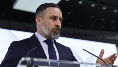 Abascal idea un gabinete de Vox "con imagen de Gobierno" para enfrentarse en propuestas con el PP