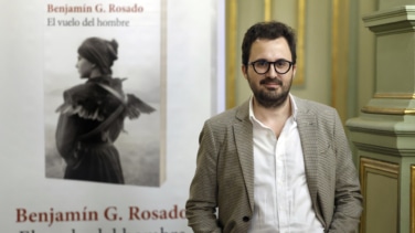 Benjamín G. Rosado gana el premio Biblioteca Breve 2025 con una novela metaliteraria