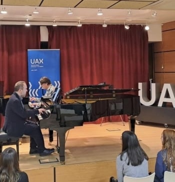 Los pianistas Dorantes y Moisés P. Sánchez ensayan la obra que estrenarán [...]