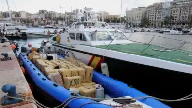 Muere un narco tras chocar con un barco de la Guardia Civil