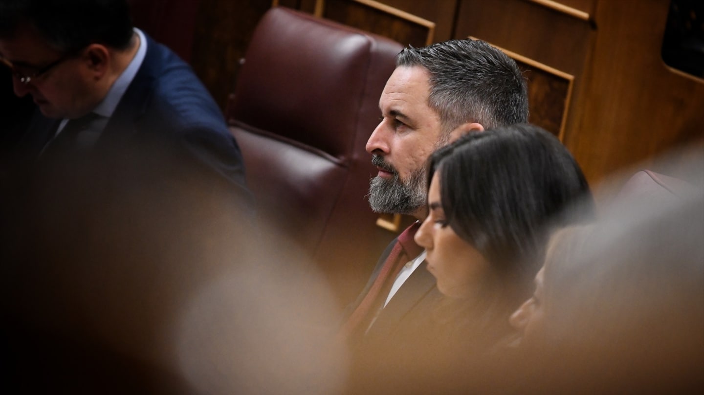 El presidente de Vox, Santiago Abascal, en su escaño del Congreso