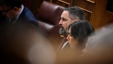 Los nuevos fuegos de Abascal en Vox: otra ruptura con el PP, disidencia interna y el 'caso Badenas'