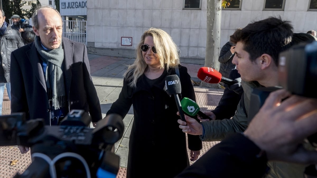 La asesora de Moncloa, Cristina Álvarez, a su salida de los juzgados de Plaza Castilla