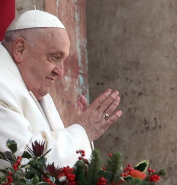 El papa Francisco sufre un "repentino" empeoramiento tras un "ataque aislado de [...]