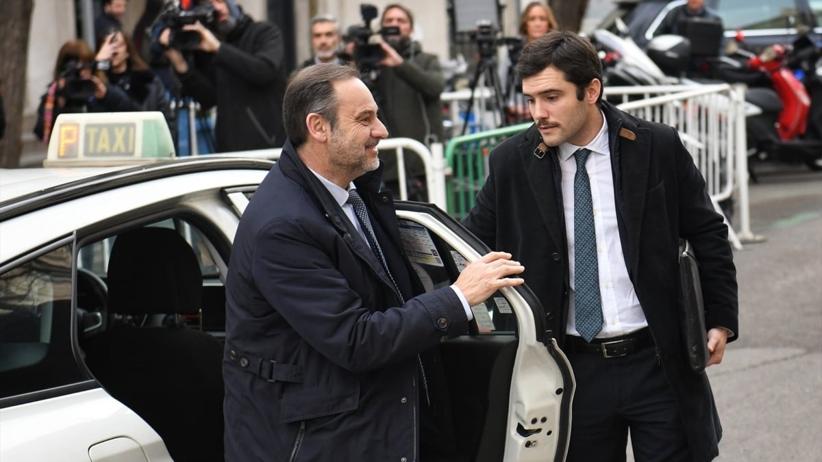 El exministro de Transportes José Luis Ábalos llegando a declarar este jueves al Tribunal Supremo.