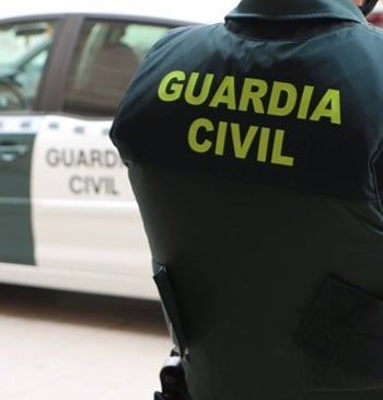 La Guardia Civil identifica a otros 39 jóvenes que utilizaban una gallina [...]