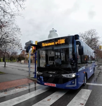 El primer autobús urbano autónomo de España transporta a 1.200 pasajeros en [...]