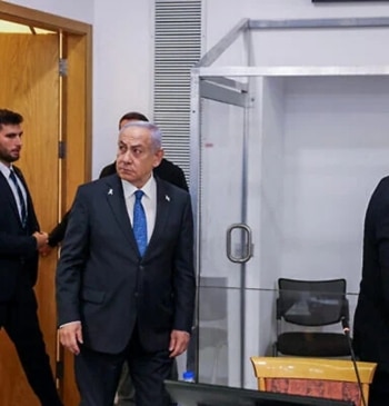 Netanyahu regresa al tribunal que le juzga por corrupción en plenas presiones [...]