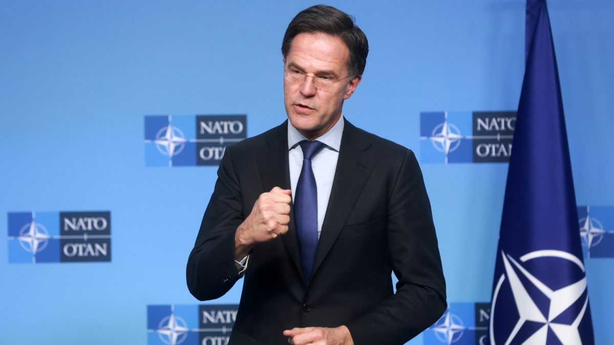 El secretario general de la OTAN, Mark Rutte, tras la reunión de los ministros de Defensa, en Bruselas,