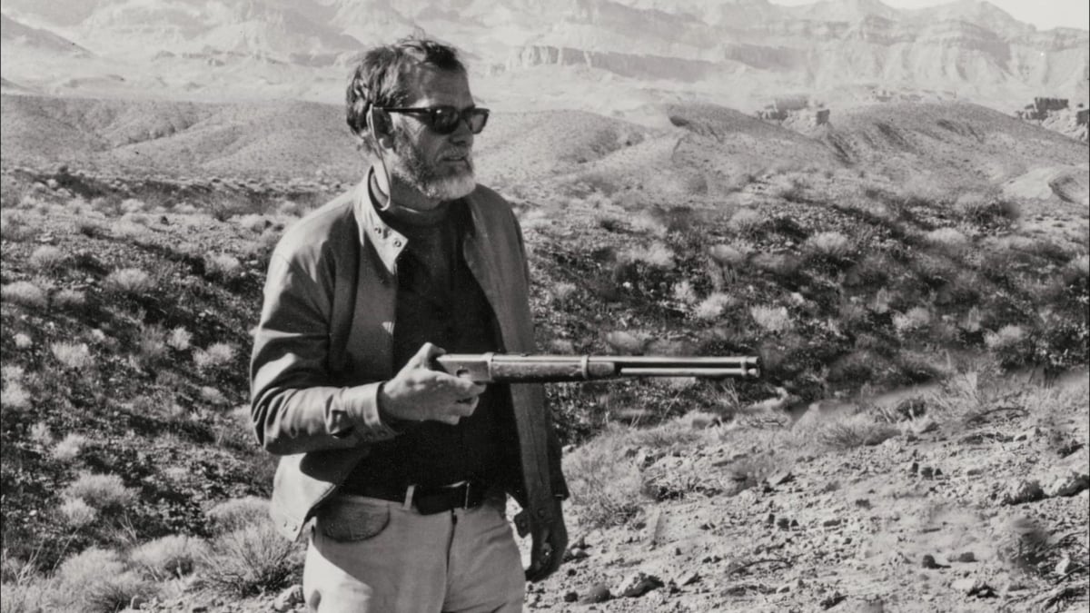 Sam Peckinpah durante el rodaje de 'La balada de Cable Hogue'.