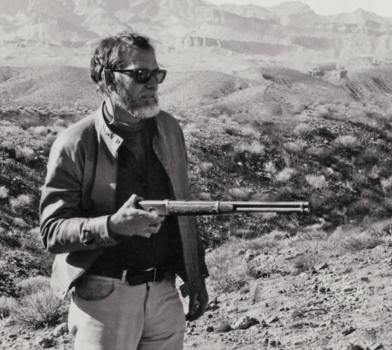 No fue Tarantino, fue Sam Peckinpah: cien años del cineasta que inventó la ultraviolencia