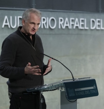 Timothy Snyder: "En EEUU vivimos un golpe de Estado perpetrado por quienes [...]