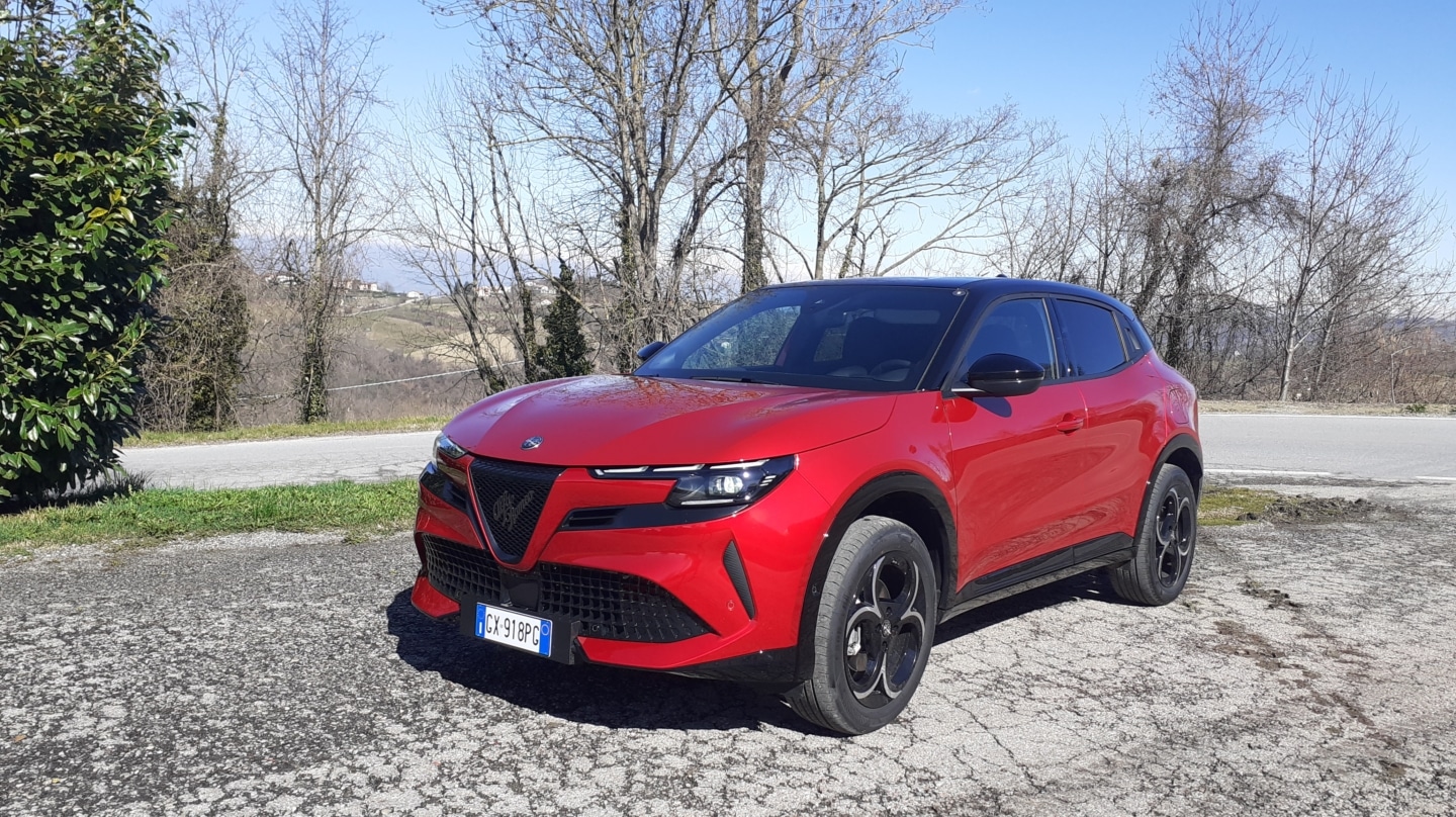 Alfa Romeo Junior Ibrida Q4: Tracción a discreción