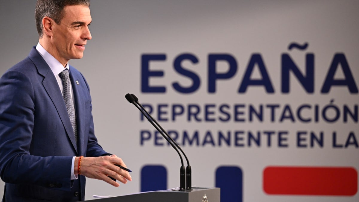 BRUSELAS, 20/03/2025.- Comparecencia ante los medios de comunicación del presidente del Gobierno, Pedro Sánchez, al finalizar la sesión de trabajo del Consejo Europeo, hoy jueves en Bruselas. EFE/Moncloa/Borja Puig de la Bellacasa SOLO USO EDITORIAL / SOLO USO DISPONIBLE PARA ILUSTRAR LA NOTICIA QUE ACOMPAÑA/ (CRÉDITO OBLIGATORIO)