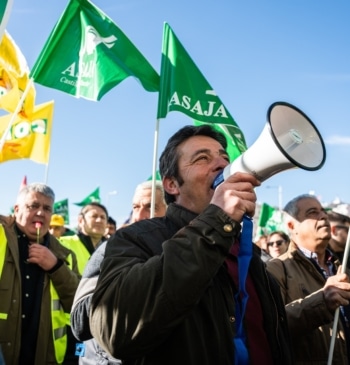 Asaja, la mayor entidad agraria y próxima a Vox, pide rebelarse contra [...]