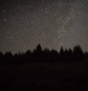 Calendario lunar abril 2025: fases lunares y  lluvias de estrellas