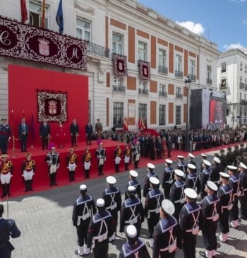 Dos de Mayo: Robles contesta a Ayuso que los pasodobles no es [...]