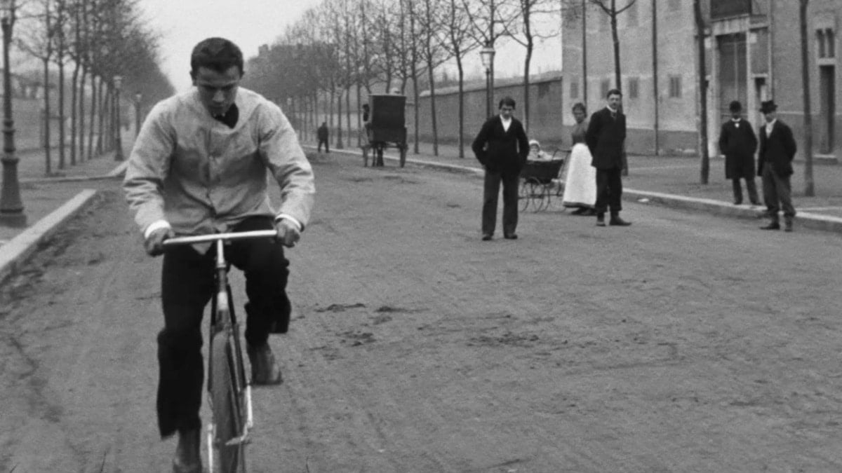 Una imagen de las películas de los hermanos Lumière recogida en 'Lumière, la aventura continúa'.